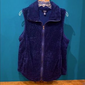 Chaps L rich navy sherpa vest w deep slit pockets